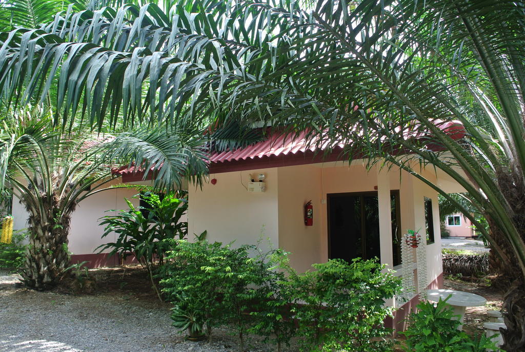 Bantatuk Resort & Restaurant Ban Tha Khun Eksteriør bilde