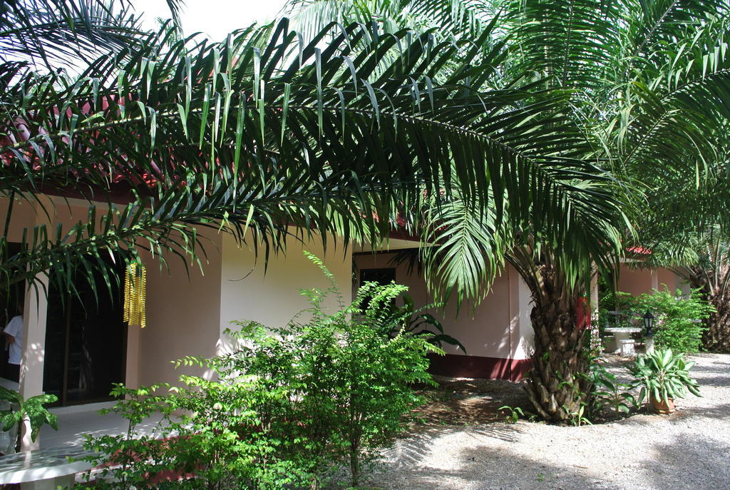 Bantatuk Resort & Restaurant Ban Tha Khun Eksteriør bilde