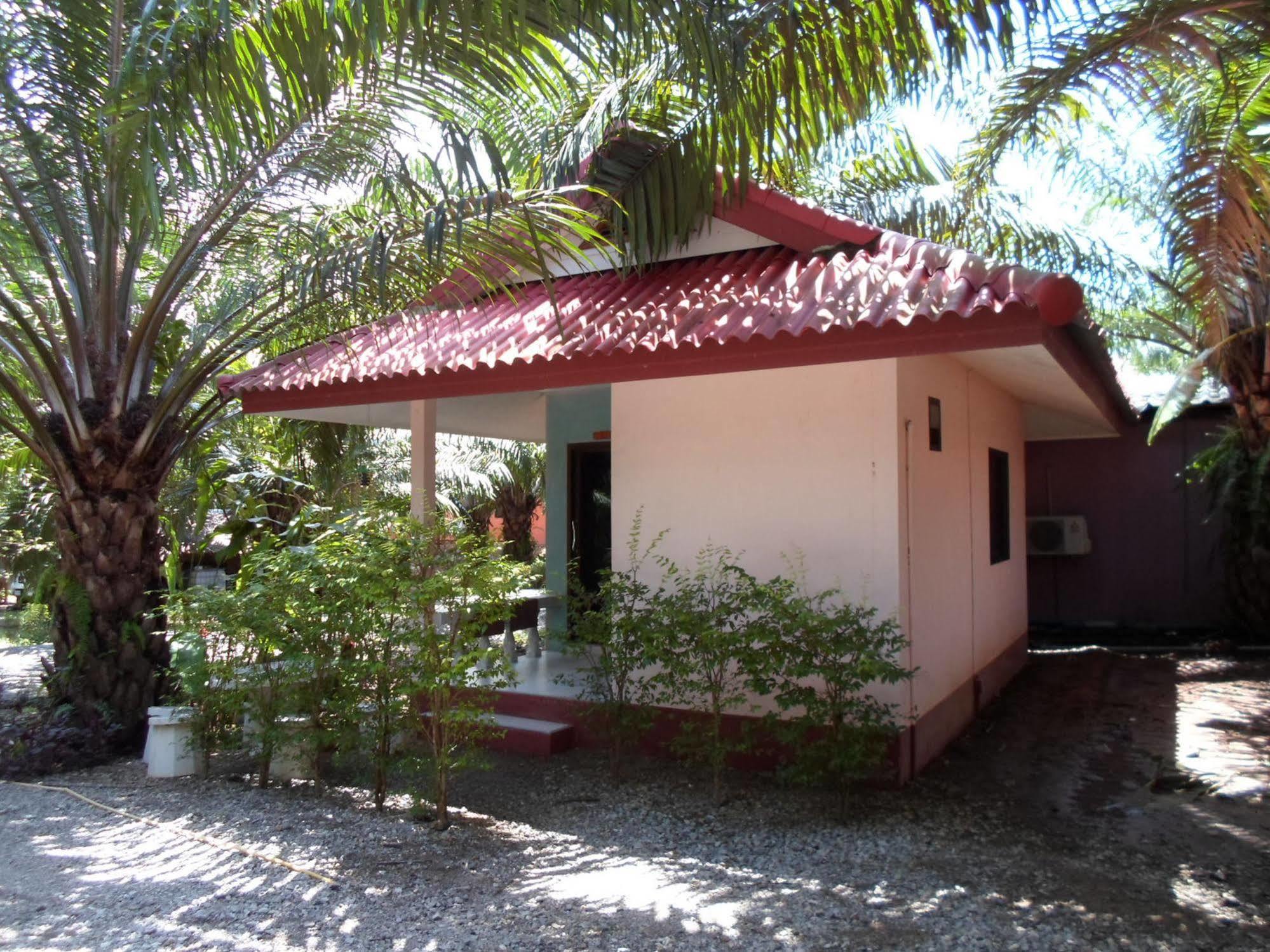 Bantatuk Resort & Restaurant Ban Tha Khun Eksteriør bilde